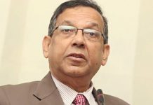 সরকার আইনের বাইরে কোনও কাজই করছে না