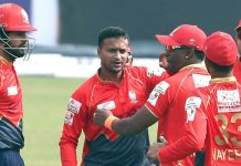 চট্টগ্রামকে হারিয়ে শীর্ষে বরিশাল