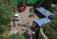 ইমরান খানের বাসভবনে পুলিশ, চলছে তল্লাশি
