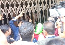তালা ভেঙে বিএনপি কার্যালয়ে ঢুকলেন নেতাকর্মীরা