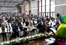 শপথ নিলেন নবনির্বাচিত সংসদ সদস্যরা