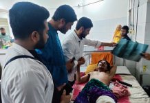 আন্দোলনে আহতদের দেখতে হাসপাতালে ছাত্রশিবিরের সেক্রেটারি